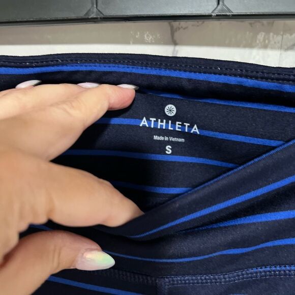 Athleta Chaturanga Admiral Stripe 7/8 Legging - Picture 3 of 6